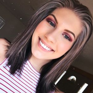 Meet your Posher, Kelsie